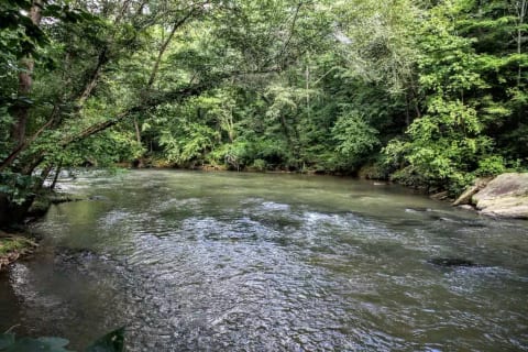 Chestatee River Retreat