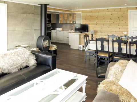 Doghouse