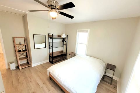 House close to Downtown!
