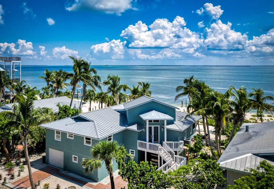 Latitude Adjustment on North Captiva- Beachfront - Captiva