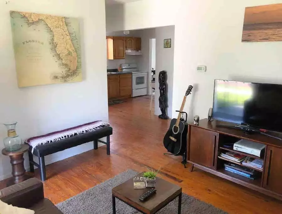 Adorable Casa - Close to beach & downtown