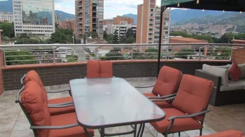 Penthouse Roof Deck 5 Bedroom Duplex Elevator