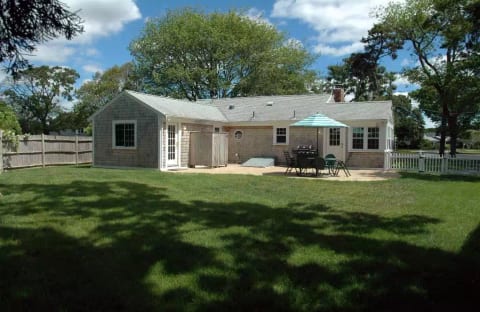 Falmouth Heights Cottage ~ Cape Cod