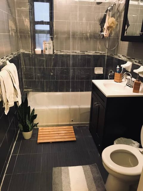 Large bright room near Prospect Park
