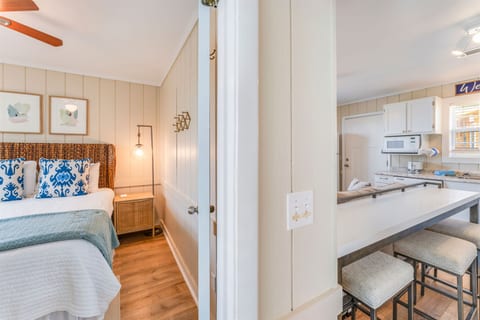 Castaway Cottage