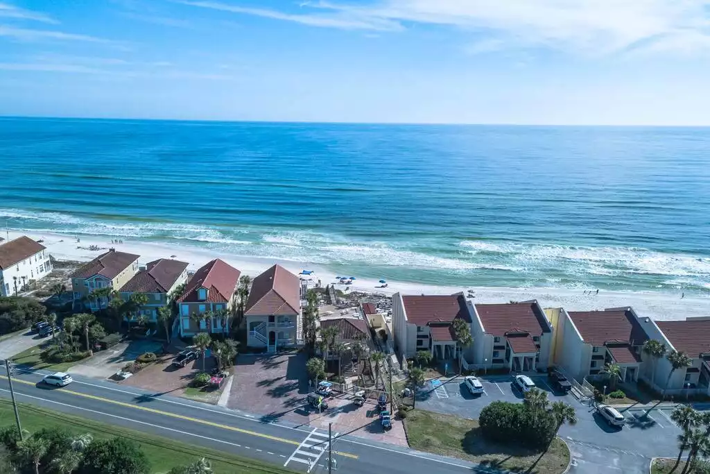 Beautifully Updated 5 BR with Pool on Beach! - Panama City Beach Beautifully Updated 5 BR with Pool on Beach! - Panama City Beach
