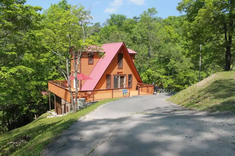 Smokey Max Chalet4 letti 2,5 bagni per 12 persone - Sevierville