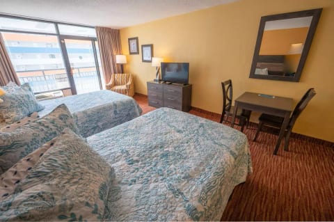 2 Beds in Bedroom