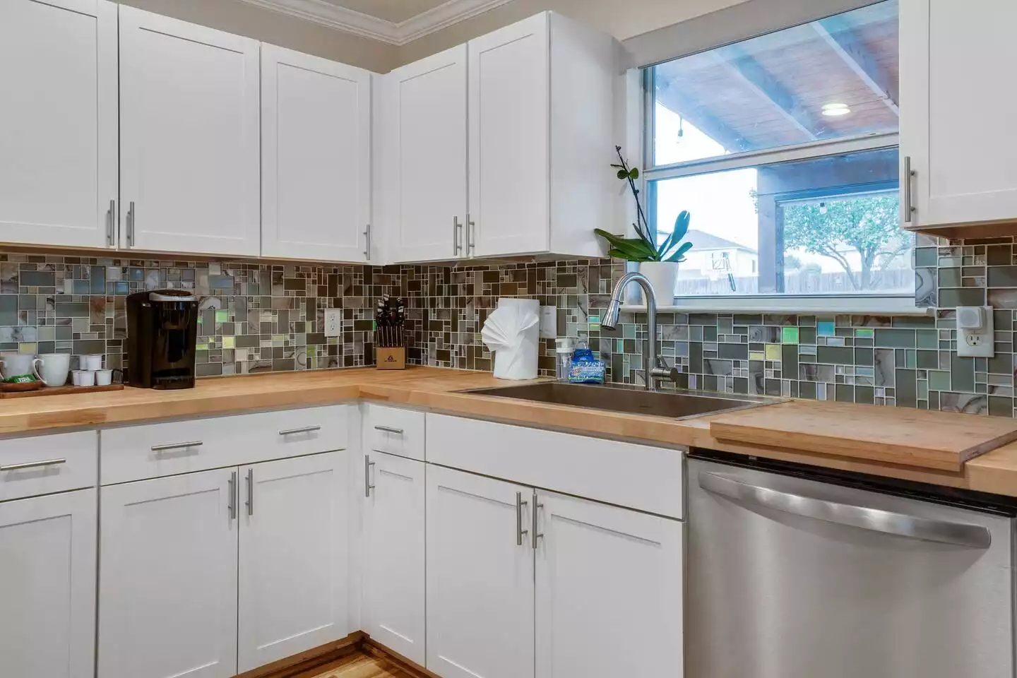 Coffee, soaps, paper towels, and kitchen basics are provided! Coffee, soaps, paper towels, and kitchen basics are provided! - The Coastal Breeze - Keller