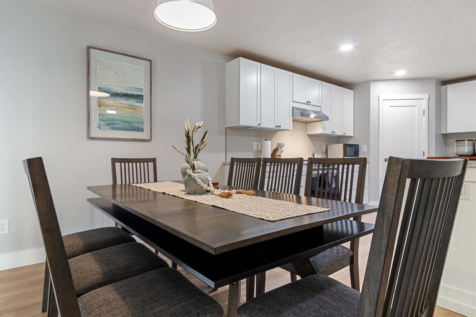 cozy-costal-get-away-or-meridian-idaho-or-4-bedroom/