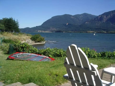 Room to rig your equipment next to the patio, with just steps down to the water!