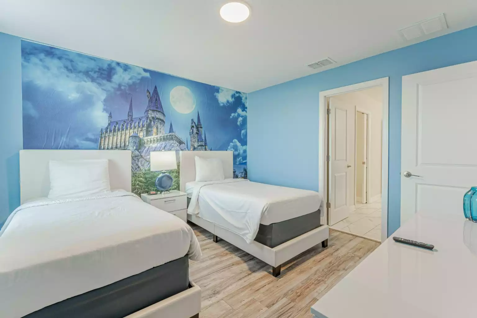 Luxury Villa 8 beds, 5 bath, 15 mins to Disney - Four Corners