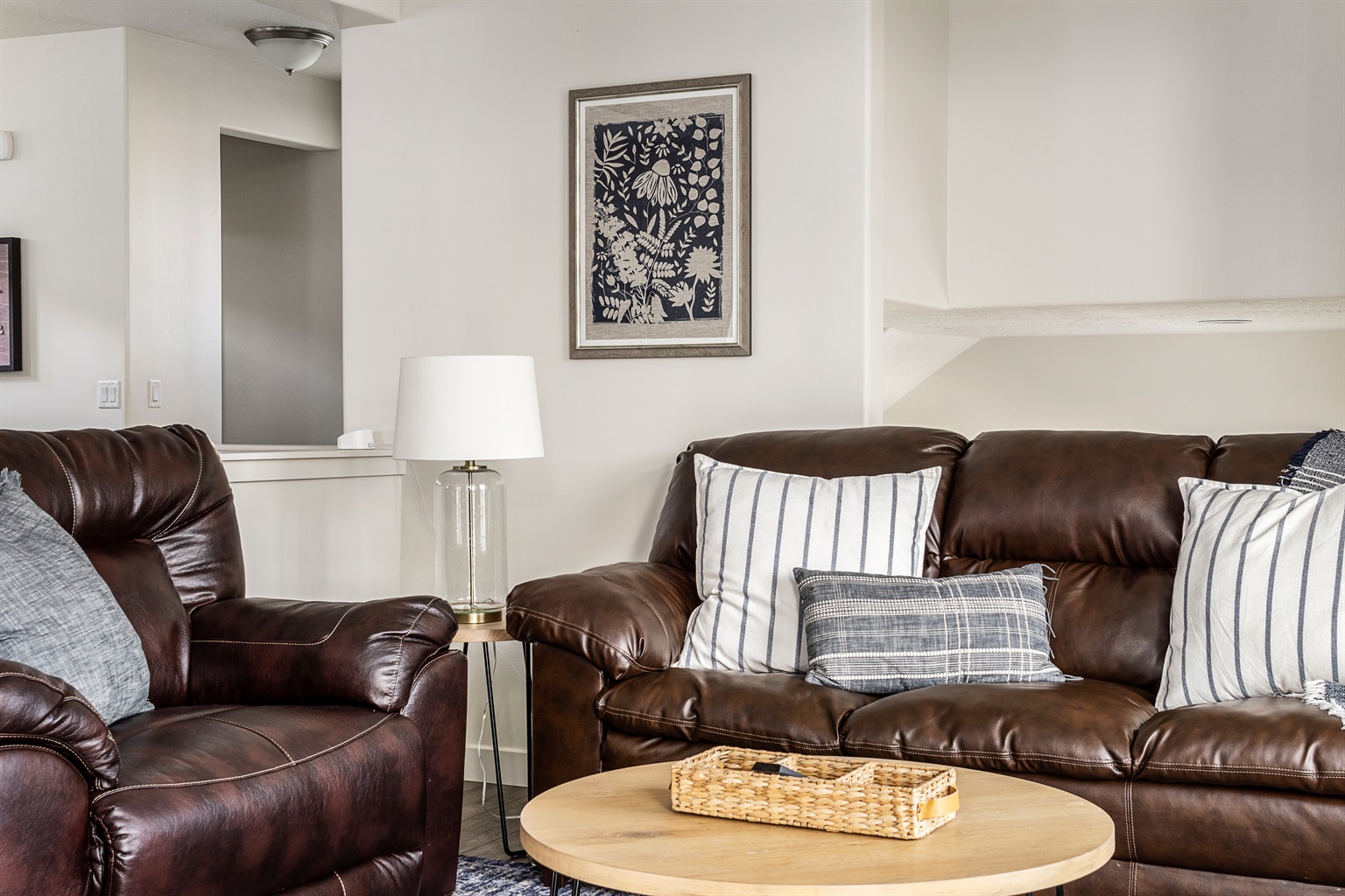 beautiful-4-bedroom-private-home-with-easy-access-to-provo-and-slc/