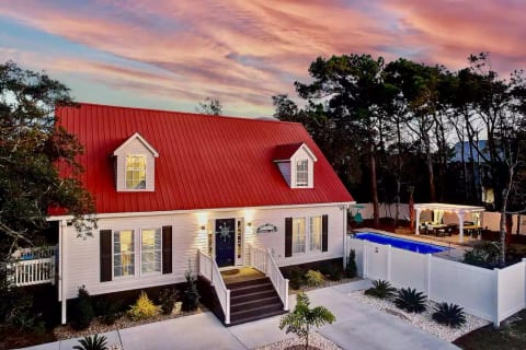 Welcome to 'Happy Hour' at Oak Island, NC