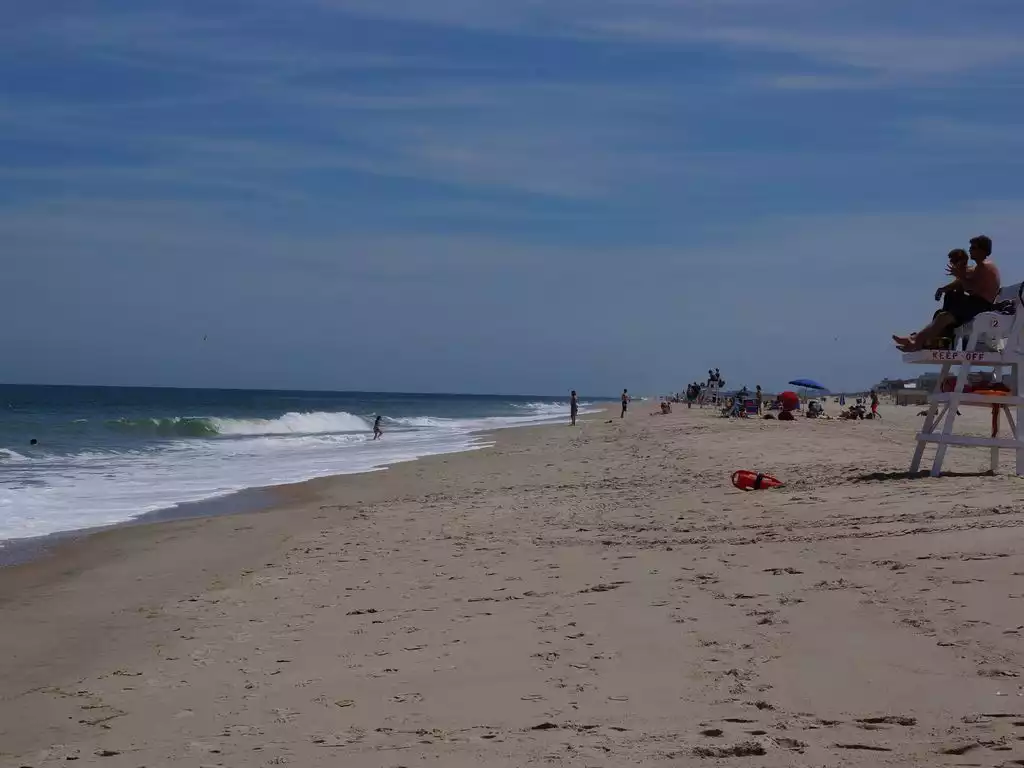 Life guarded beach in South Bethany. - The Sand Trap in South Bethany - South Bethany