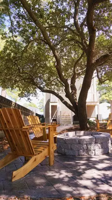 Firepit with park style grill - Private Home/Beach/Bases/Fire pit/Wi-Fi/Grill - Norfolk