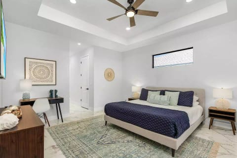 License to Chill, FREE heated saltwater pool