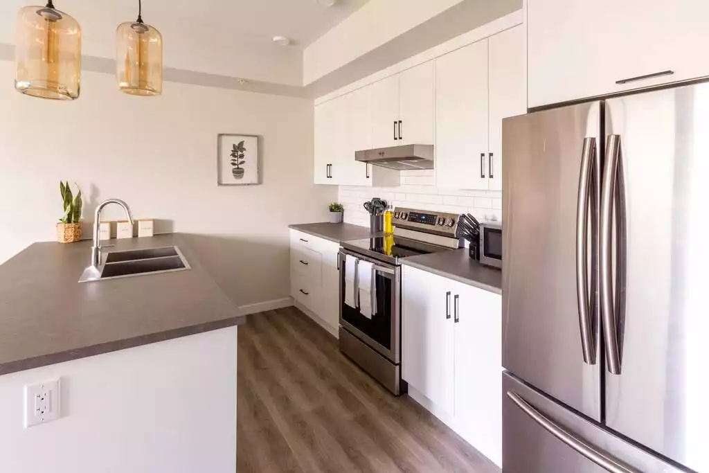 the-knox-downtown-modern-condo-w-2-private-br/