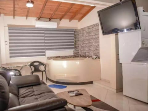 Two Bedroom Combo 2 hot tubs two one bedroom APT