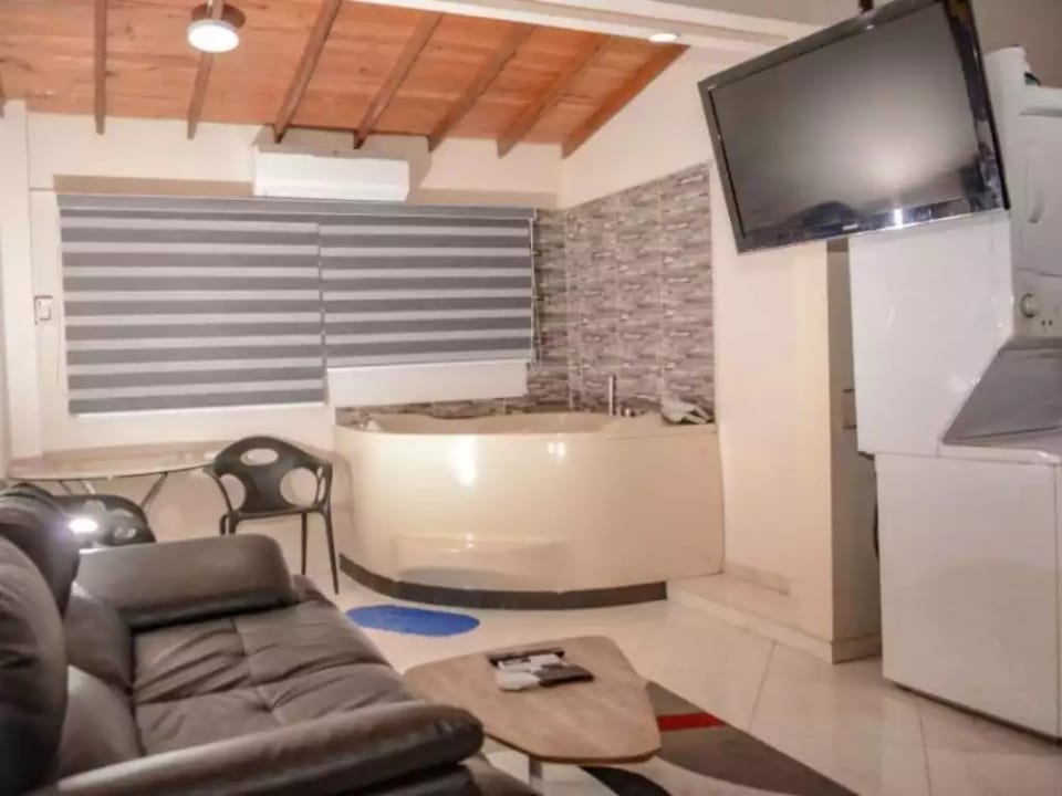 Zwei Schlafzimmer Kombination 2 Whirlpools zwei Einzimmer-Apartments - Medellín