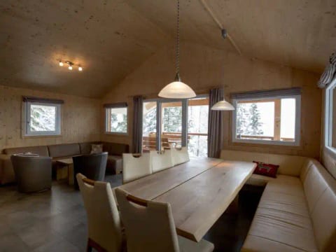 #43 mit Sauna und Sprudelbad Innen