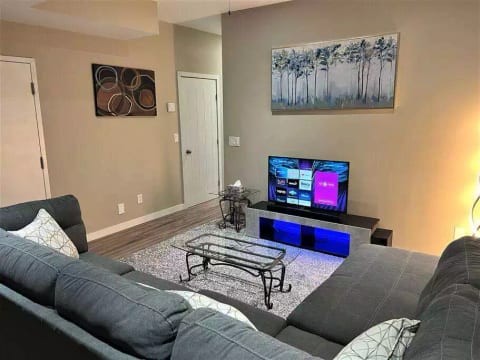 Cushy 2-Bedroom suite with parking on property