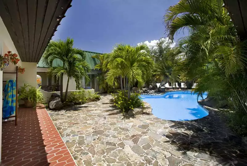 allamanda-estate-beef-island/