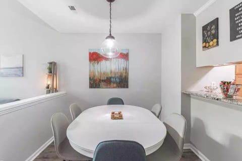 Eat-in dining with seating and table space for 6. Table will be in a 4-person configuration upon check-in but may be expanded to 6-person very easily by pulling from both ends.