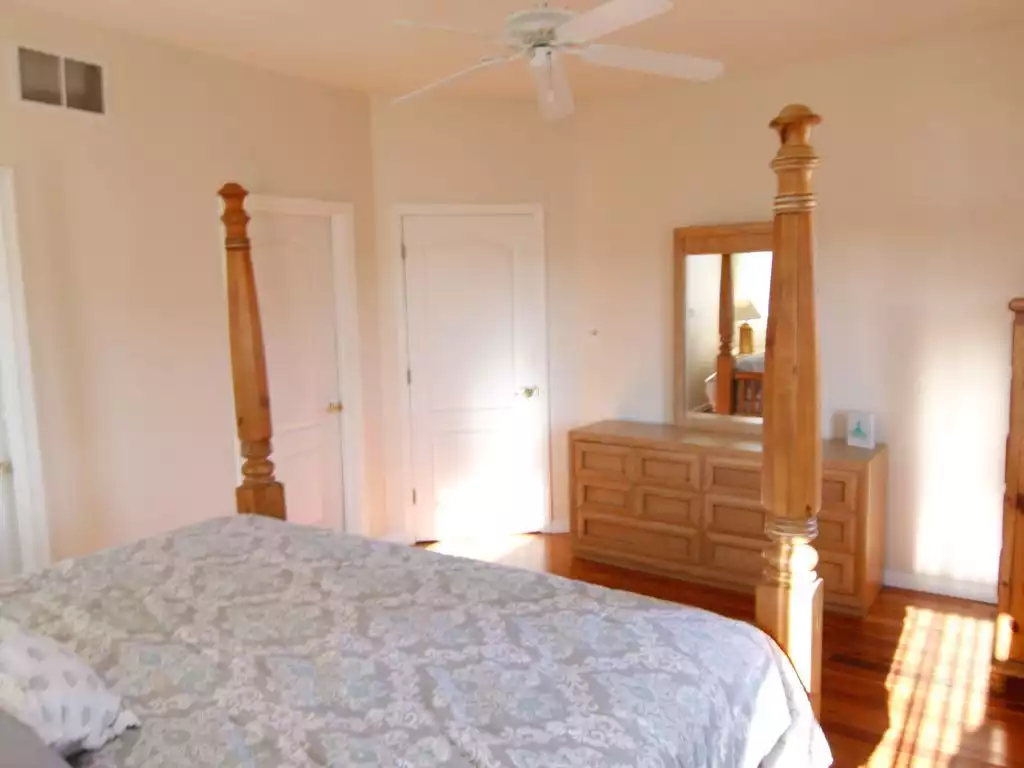 5th-house-from-beach-86th-st/