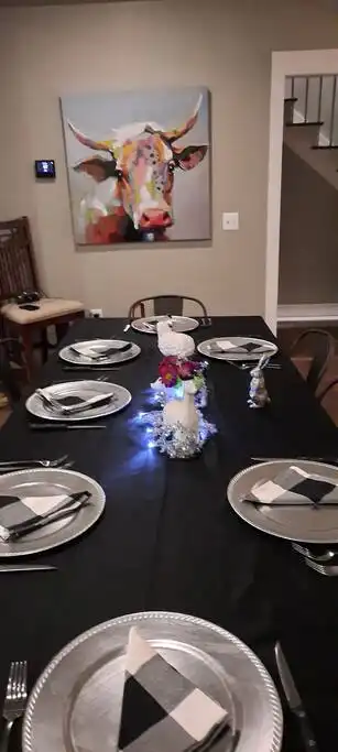 Dinning Area - The Sterling at Briar Laine House - Luray