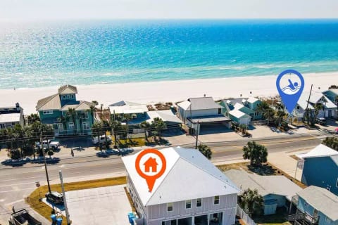 We are located right across from 2 different beach access points.